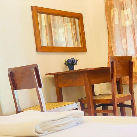 Hotel Waves Hikkaduwa Zewnętrze zdjęcie