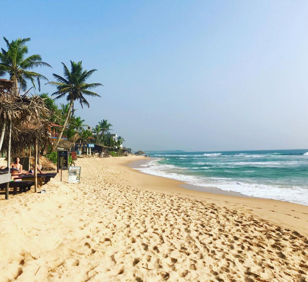 Hotel Waves Hikkaduwa Zewnętrze zdjęcie