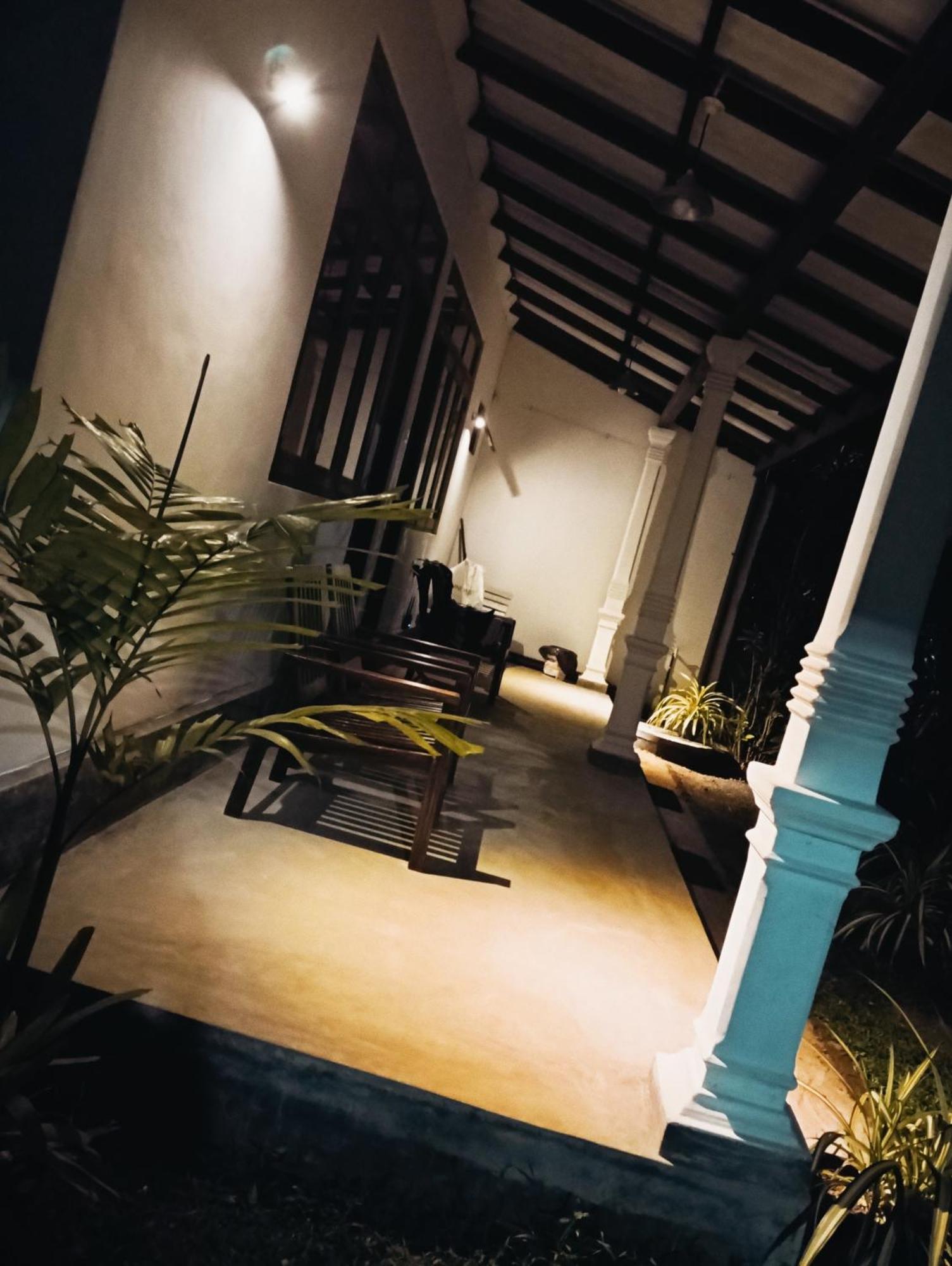 Hotel Waves Hikkaduwa Zewnętrze zdjęcie
